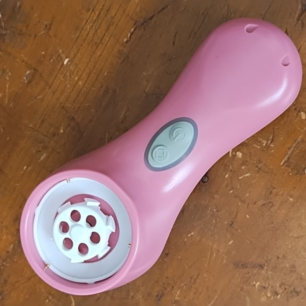 Clarisonic Mia 2 Charger Replacement Brush Head Deep Pore Cleansing Pink - Picture 4 of 6